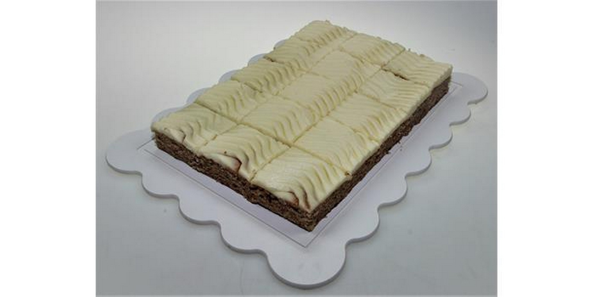 Gulrotkake langpanne glutenfri oppdelt 15stk.  900g